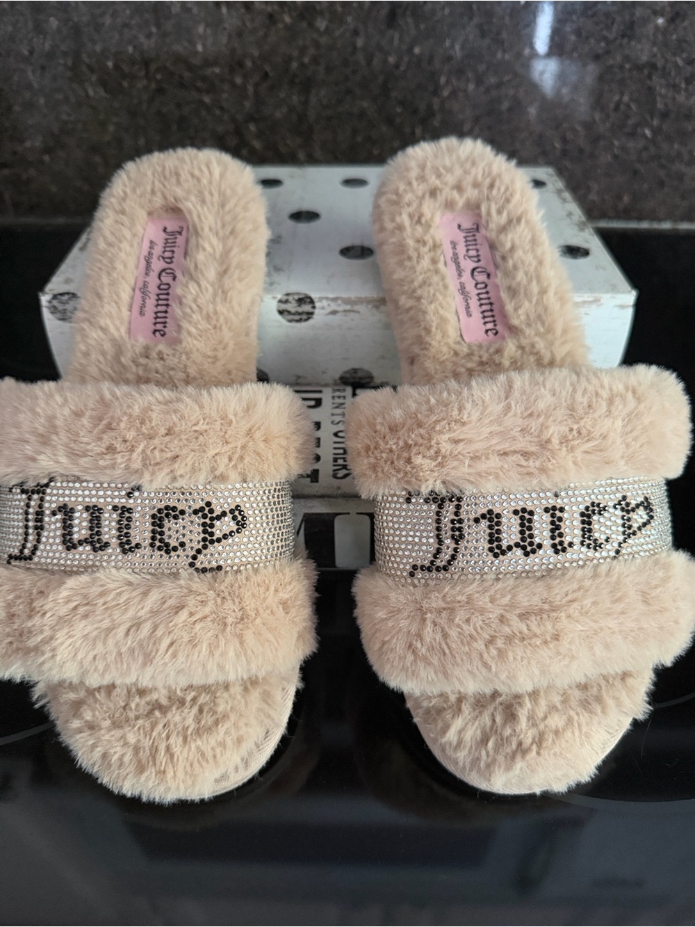 Juicy Couture Beige Fuzzy Slide Sandals with Crystal Logo Sz L